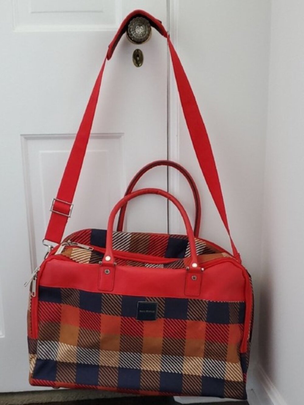 ISAAC MIZRAHI Weekender Carry-On Bag